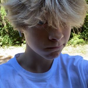 Meet your Posher, Vance